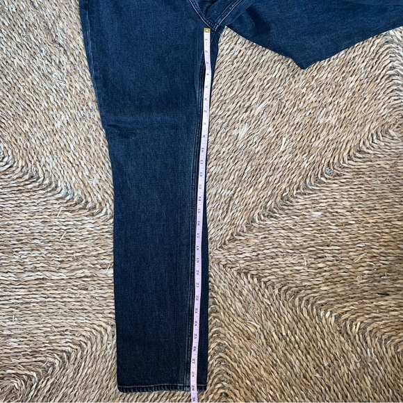 Abercrombie & Fitch The 90s Slim Straight
Ultra High Rise Jeans - Picture 15 of 15